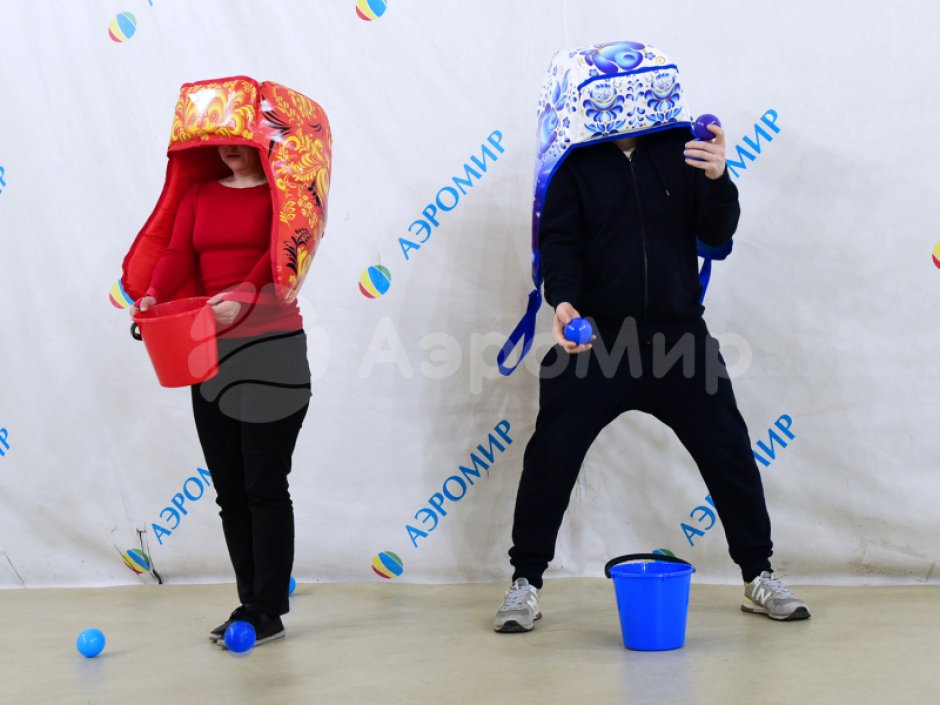 Гигантская шапка — реквизит для праздника и игр