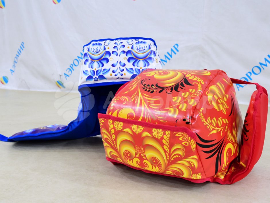 Гигантская шапка — реквизит для праздника и игр