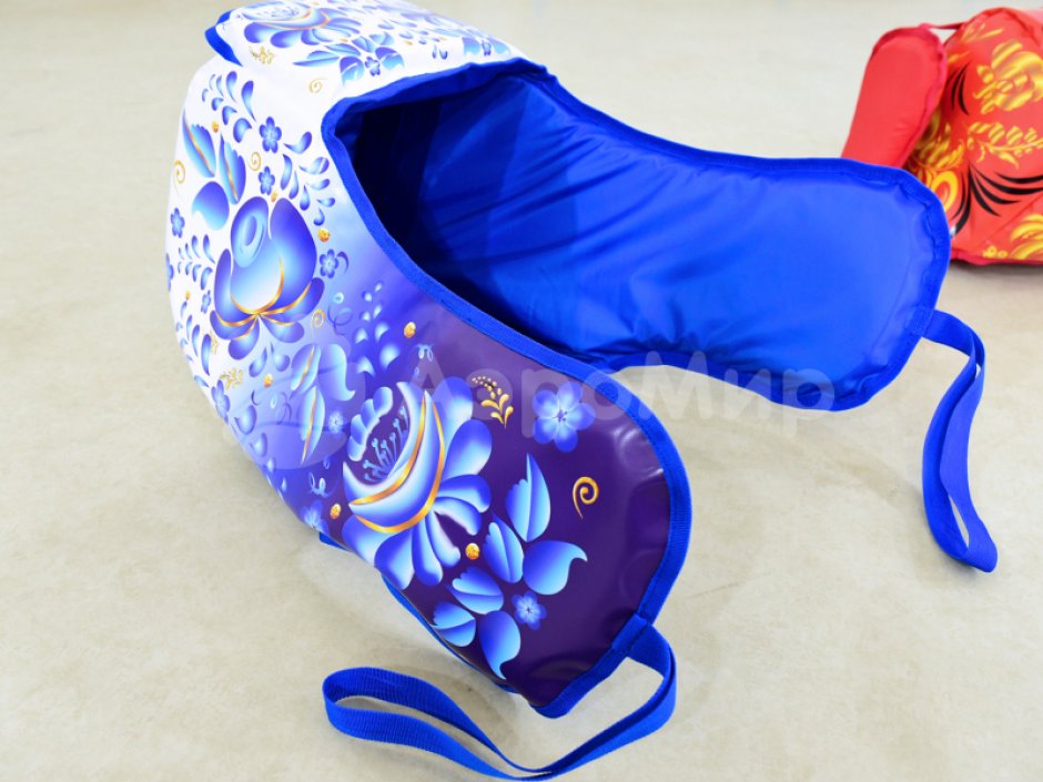 Гигантская шапка — реквизит для праздника и игр