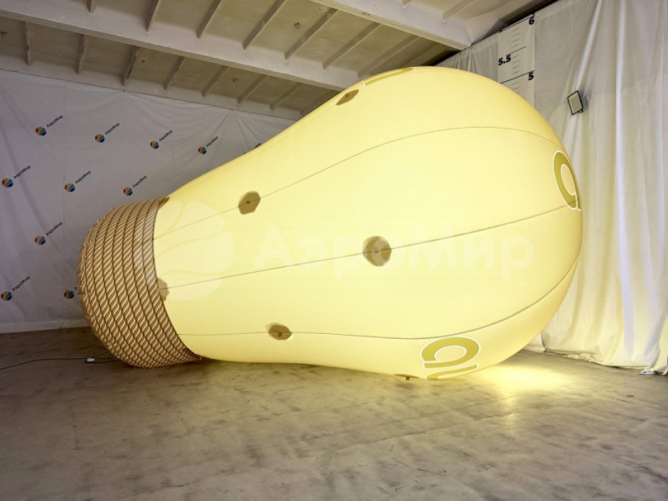 Надувной шар ламповидной формы — на опоре, с полной запечаткой