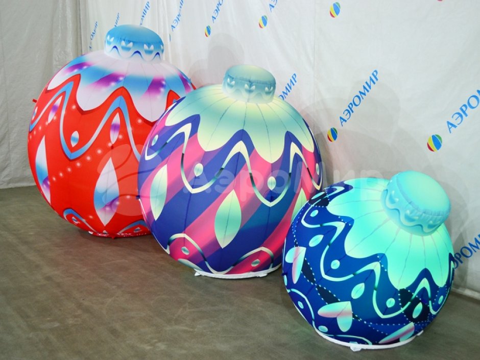Надувные ёлочные шары с подсветкой
