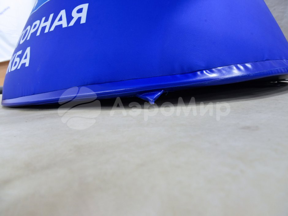 Большой надувной шар на подиуме для рекламы, выставки, ярмарки