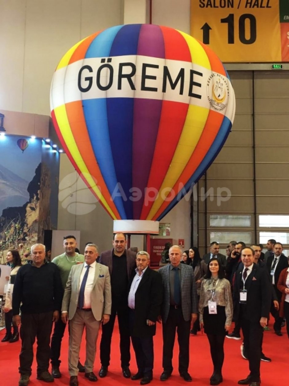 Воздушный рекламный шар на опоре