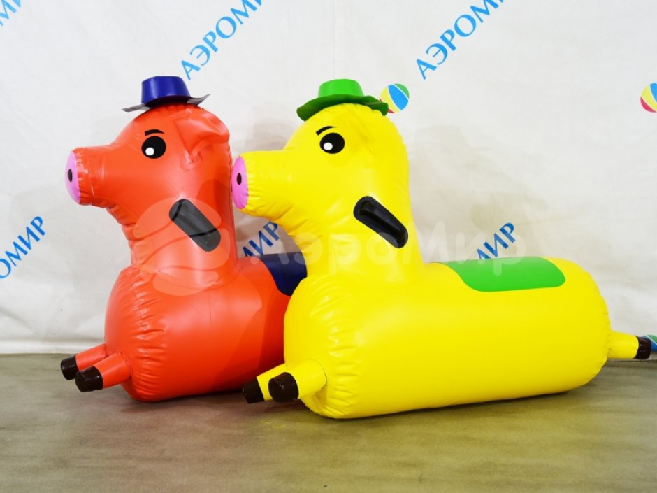 Скачки на свинках — герметичный авторский аттракцион