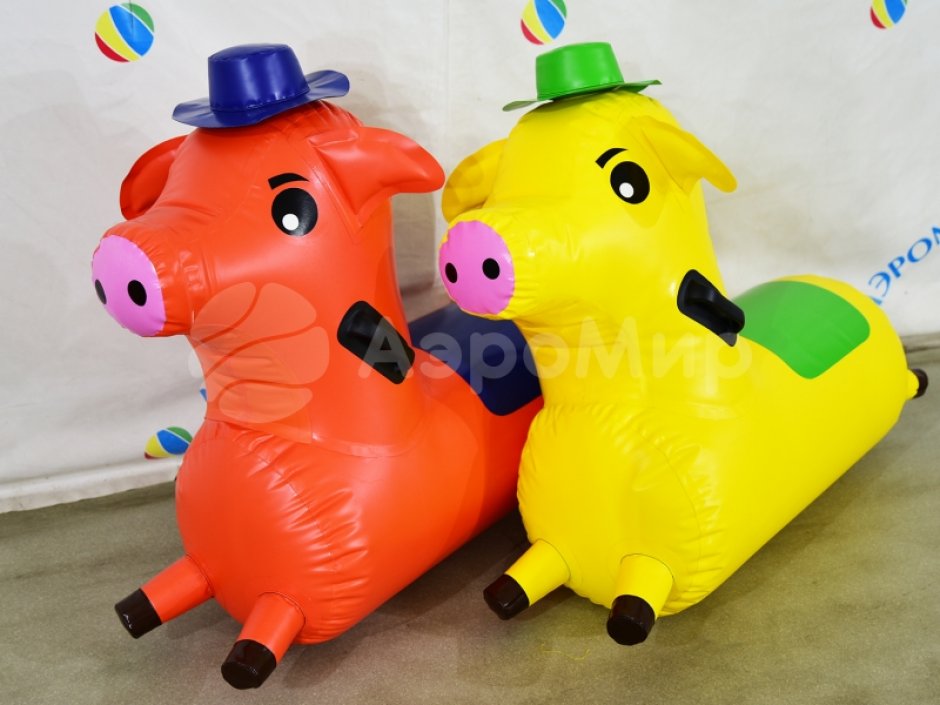 Скачки на свинках — герметичный авторский аттракцион