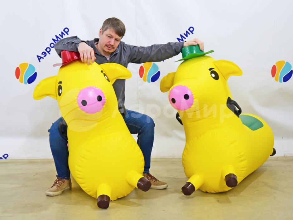 Скачки на свинках — герметичный авторский аттракцион