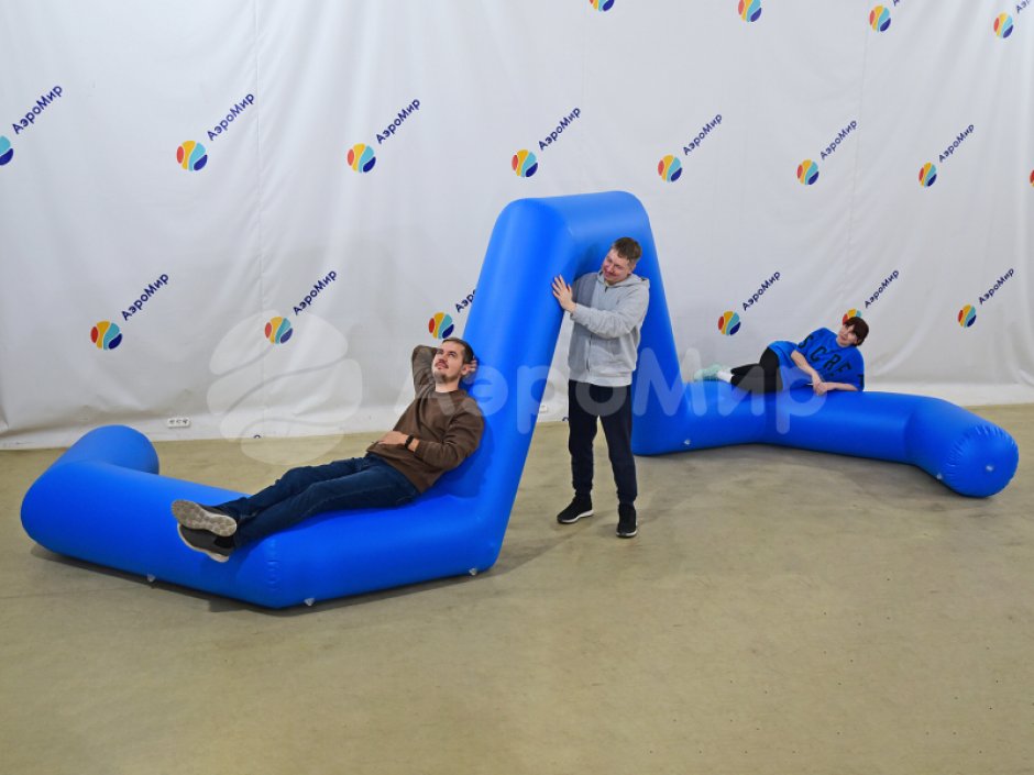Надувная скамейка для парка