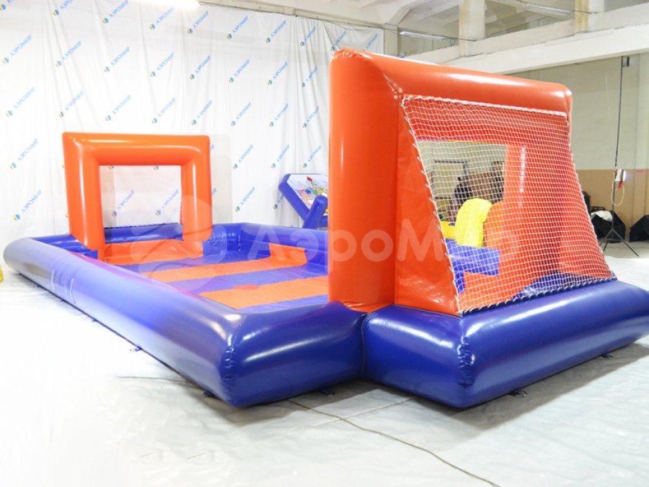 Скользкий футбол