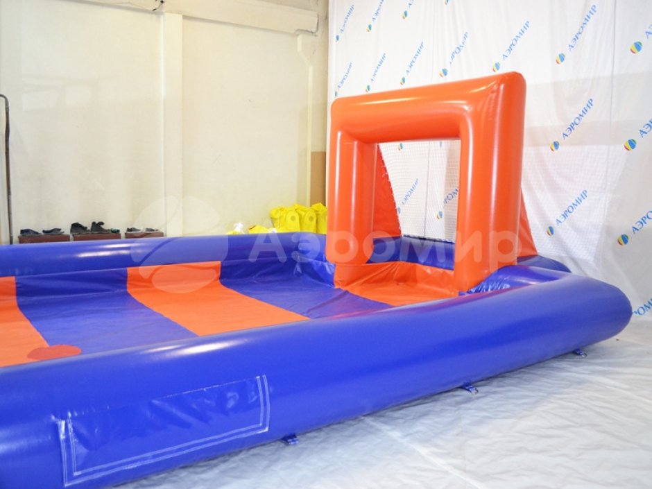 Скользкий футбол