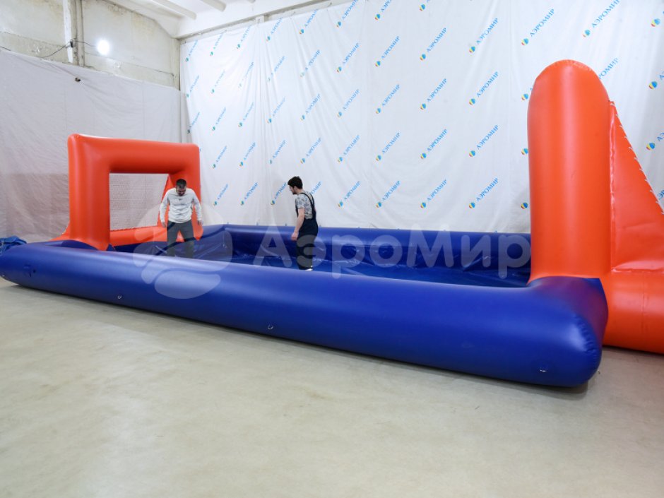 Скользкий футбол