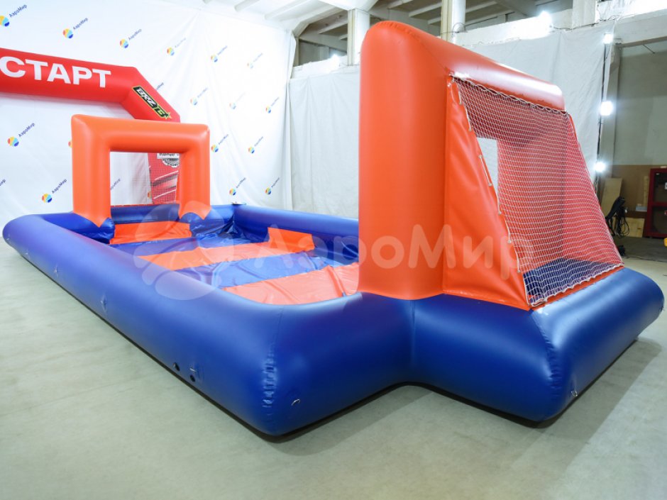 Скользкий футбол