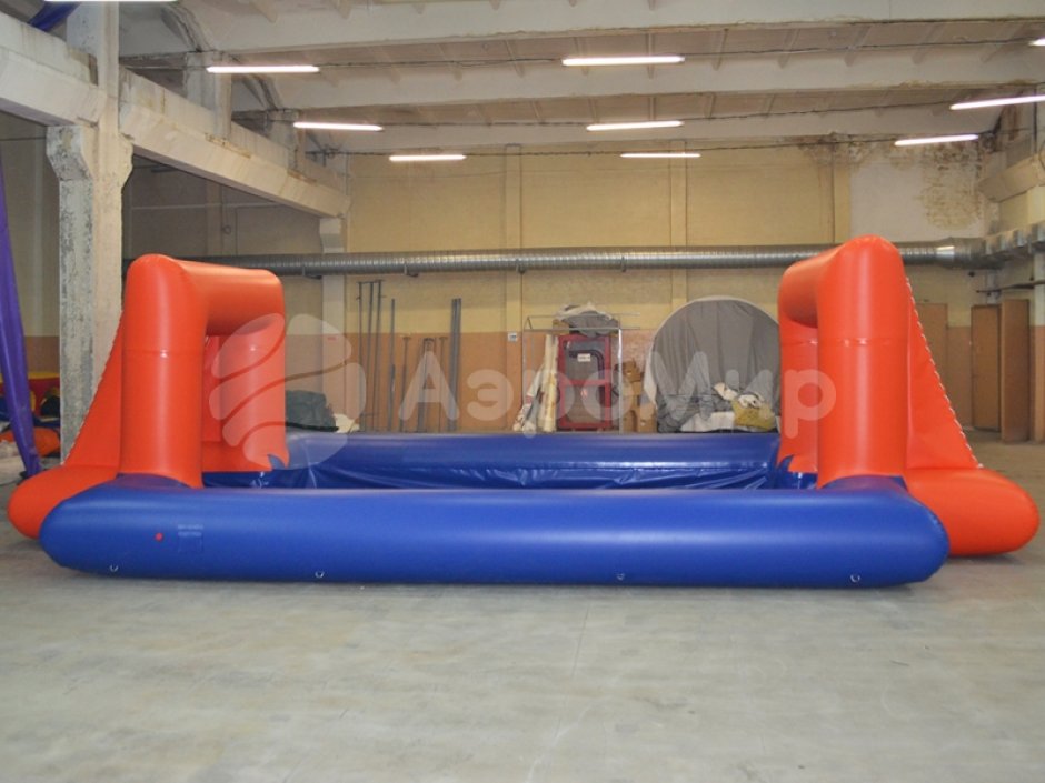 Скользкий футбол