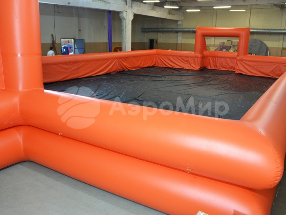 Скользкий футбол