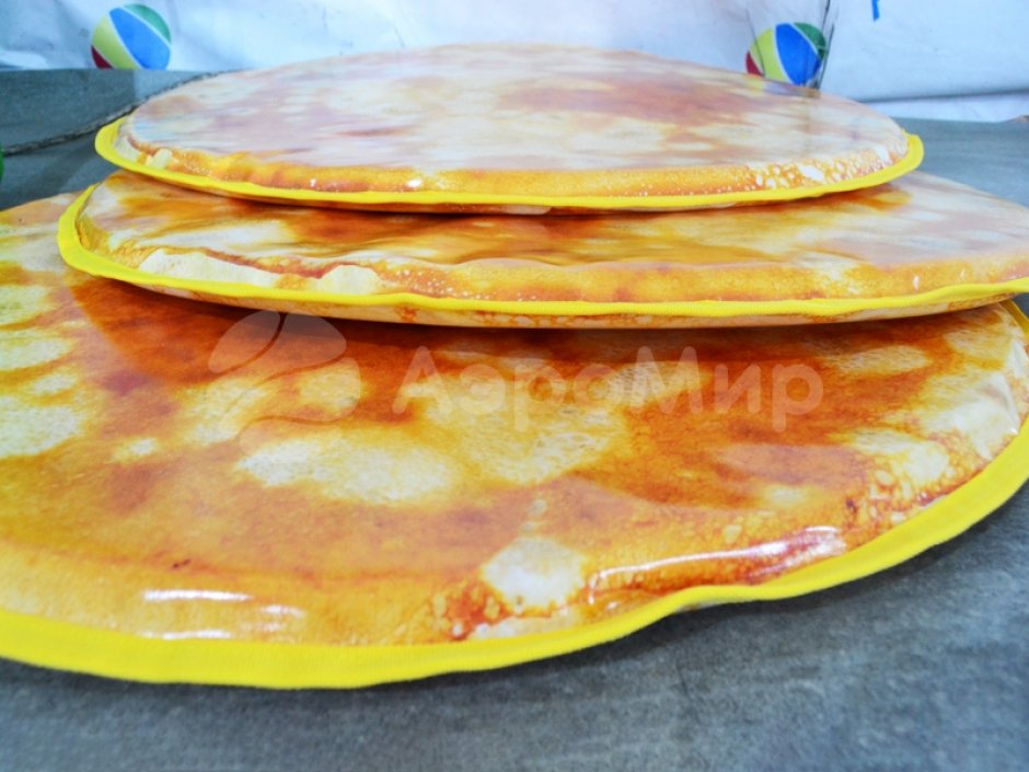 Блины — игровой реквизит