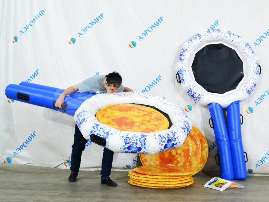 Командная забава — лови сковородкой