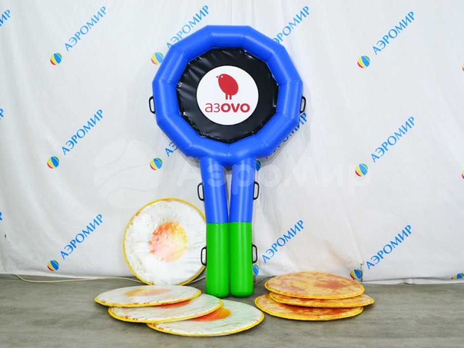 Командная забава — лови сковородкой