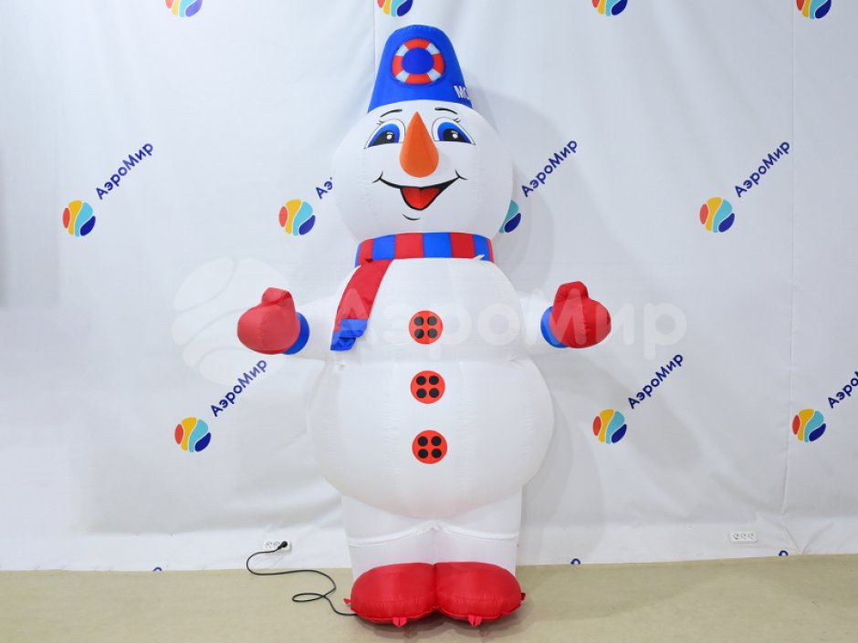 Новогодняя надувная фигура Снеговик из искусственного меха