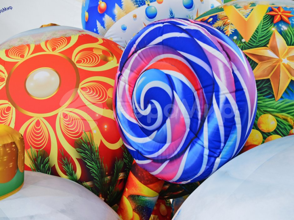 Новогодняя фигура Шары и леденцы