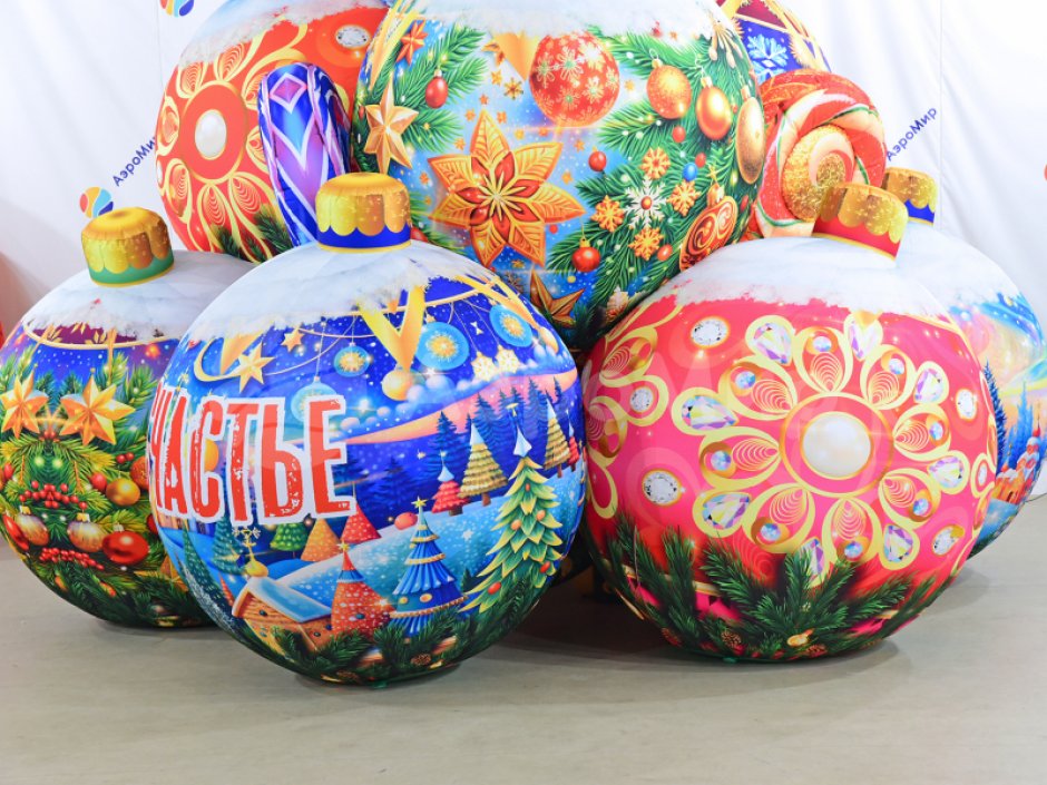 Новогодняя фигура Шары и леденцы