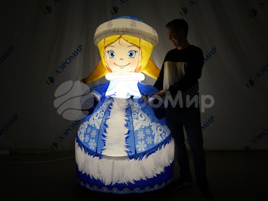 Надувная Снегурочка стандарт 2.0 для улицы с подсветкой