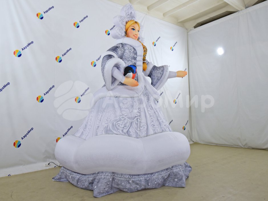 Надувная Снегурочка Эксклюзив — новогодняя фигура с высокой детализацией