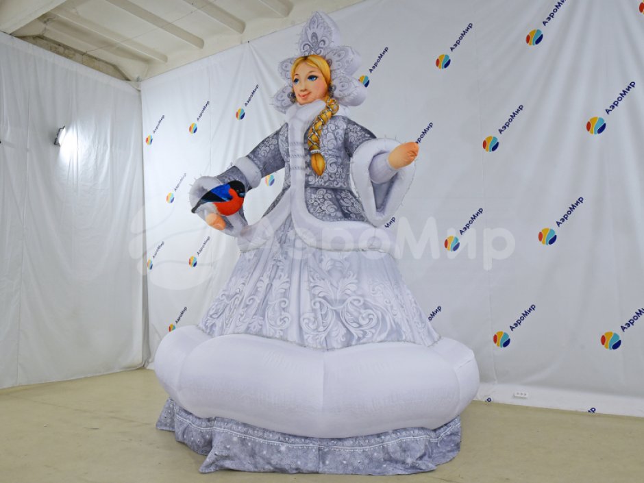 Надувная Снегурочка Эксклюзив — новогодняя фигура с высокой детализацией