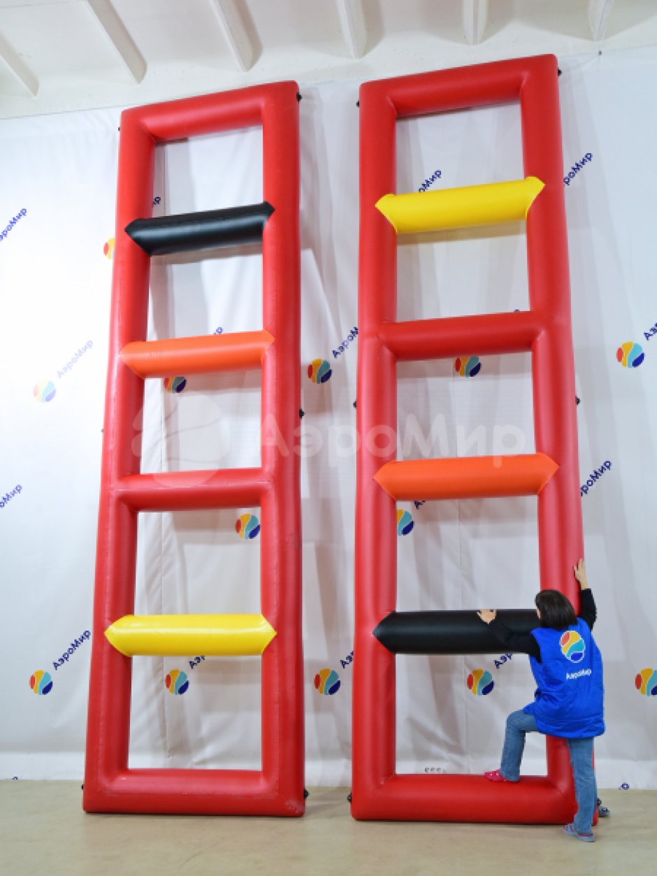 Лестница — универсальный командный аттракцион для забегов