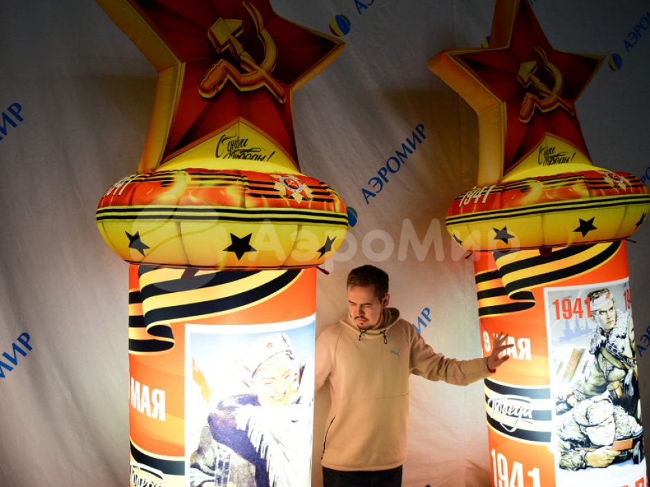 Колонна со звездой — торжественное оформление 9 мая