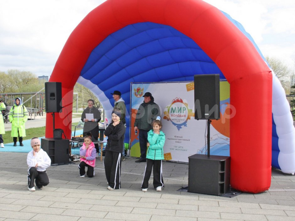 Ракушка-3 — мобильная надувная сцена для творческих площадок