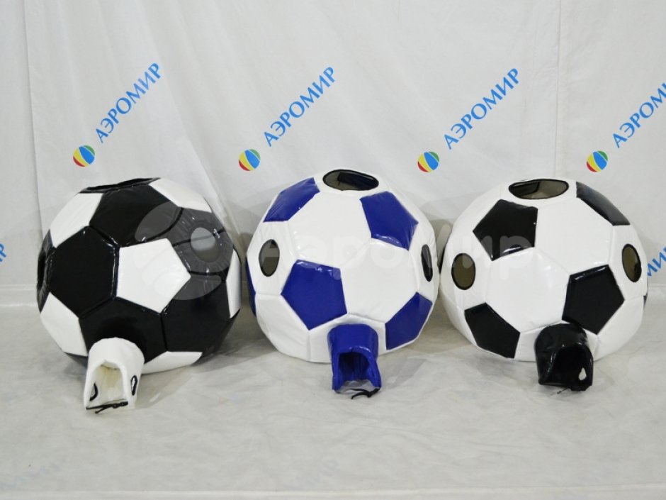 Сумо Футбол — костюмы мячей, командный аттракцион на двоих 