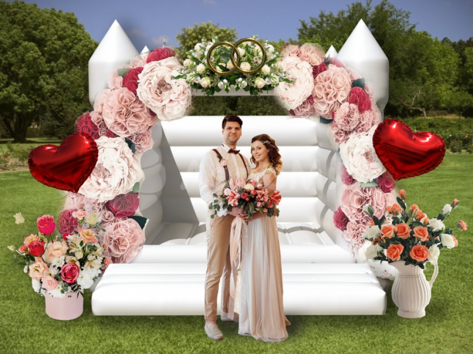 Надувной белый батут — для свадебного торжества, выставки, шоу, проката или аренды