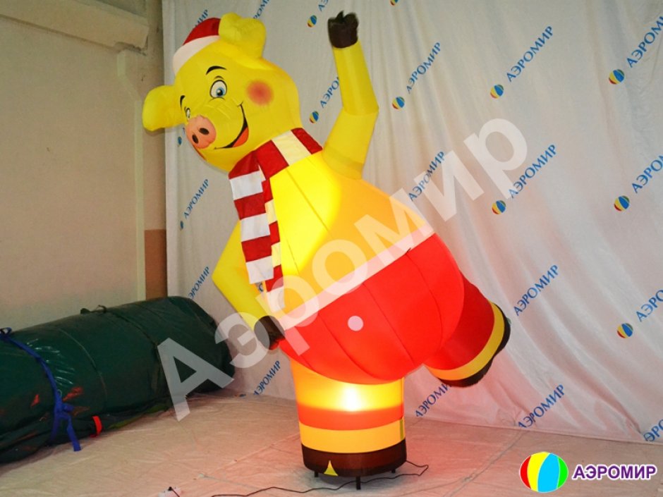 Надувная фигура Свинья <small>с эффектом машущей руки</small>