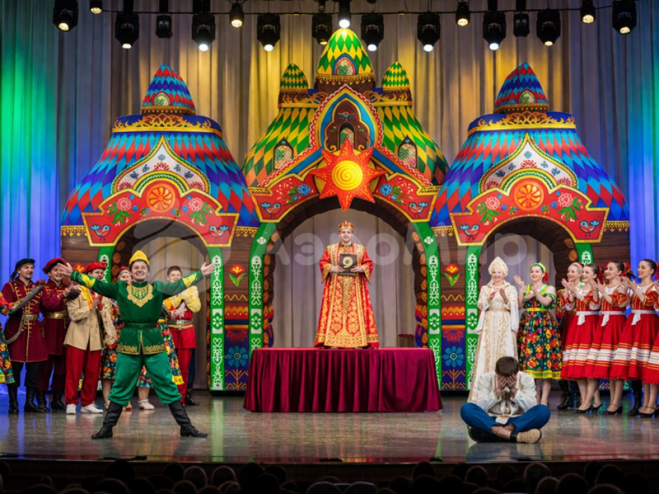 Надувная арка Терем расписной для театра