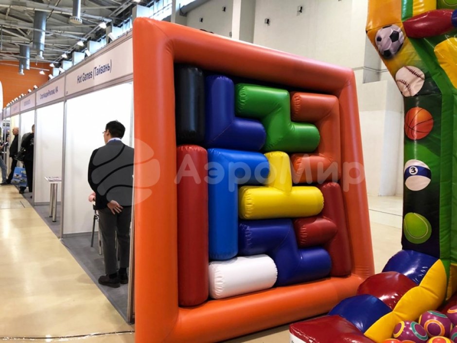 Надувной Тетрис — герметичный аттракцион