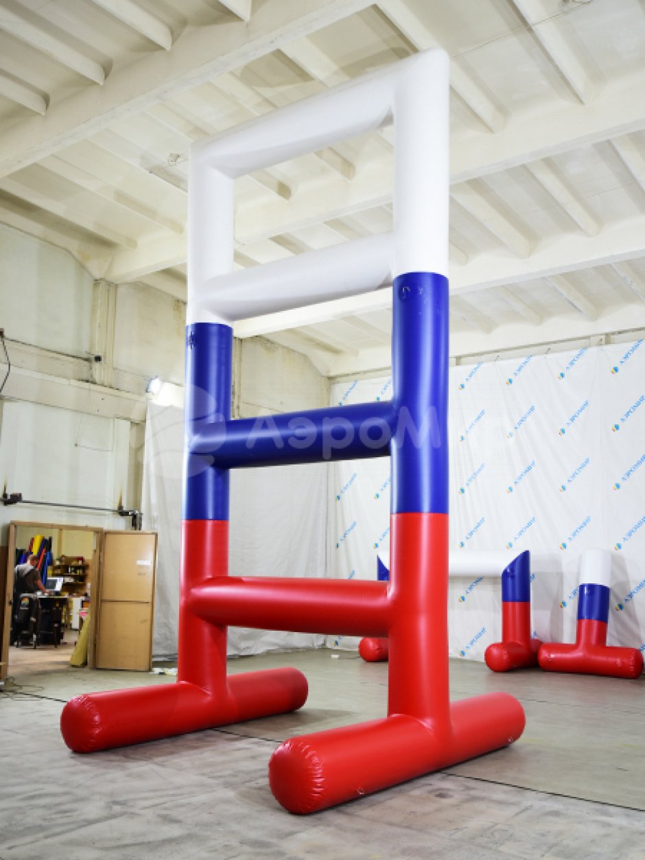 Лестница — элемент гоночной трассы для дронов