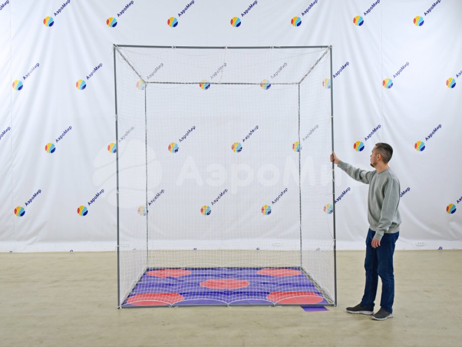 Куб для тренировочных полетов дронов