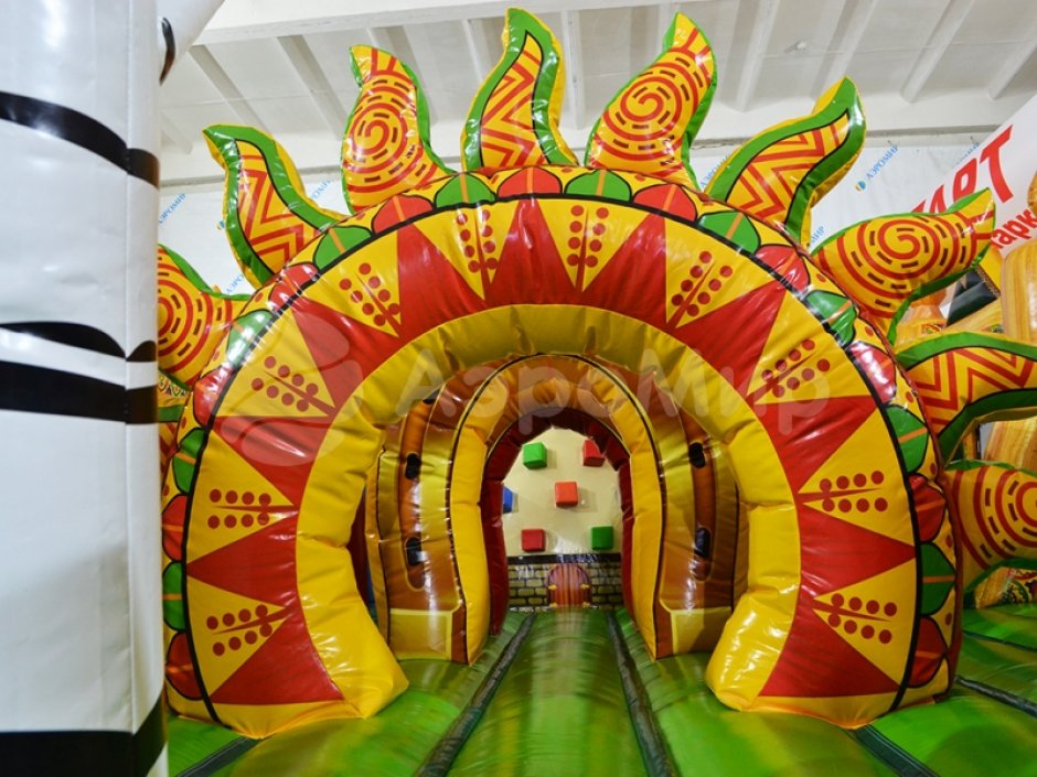 Тридевятое царство — большой авторский батут на 66 м²