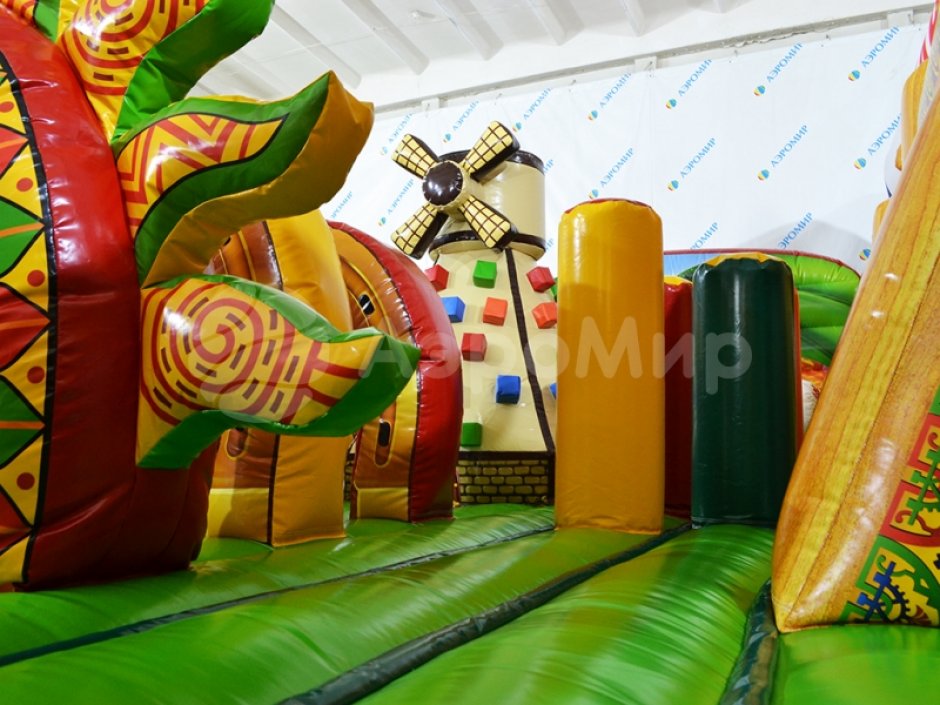 Тридевятое царство — большой авторский батут на 66 м²