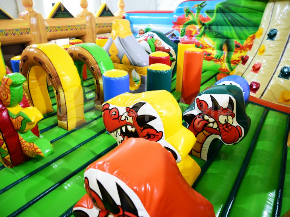 Надувной батут Тридевятое царство 2.0 