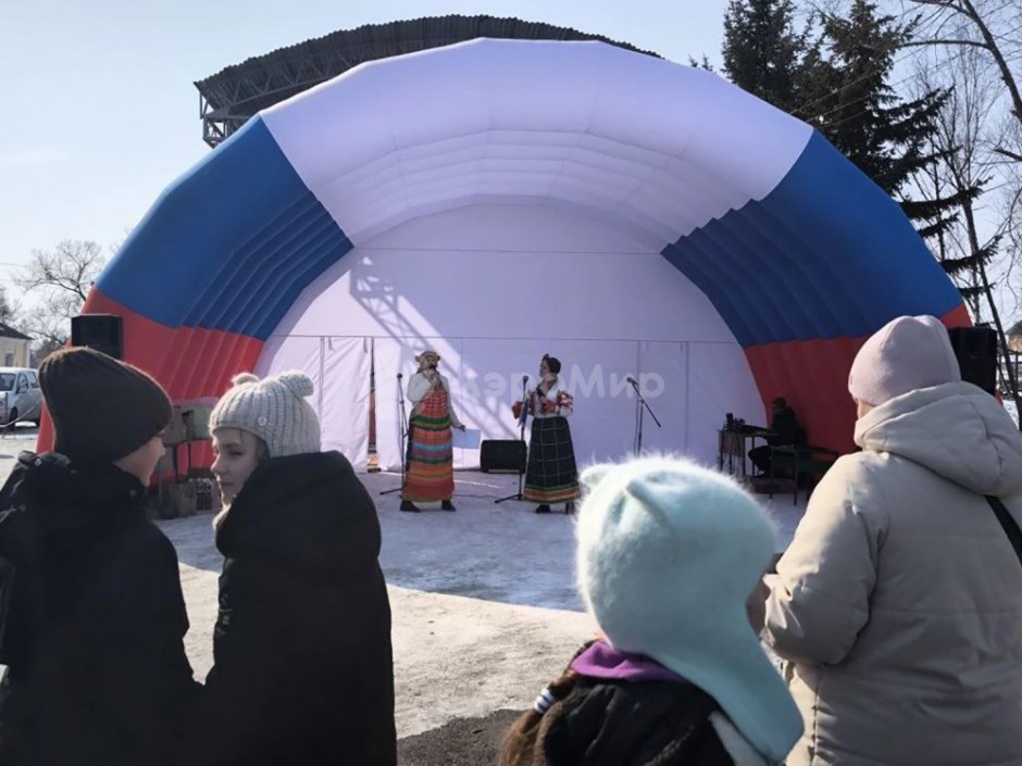 Надувная сцена Триколор для городских мероприятий