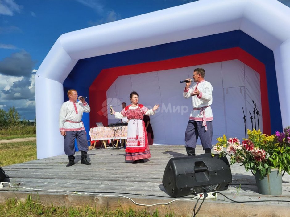 Надувная сцена Трапеция