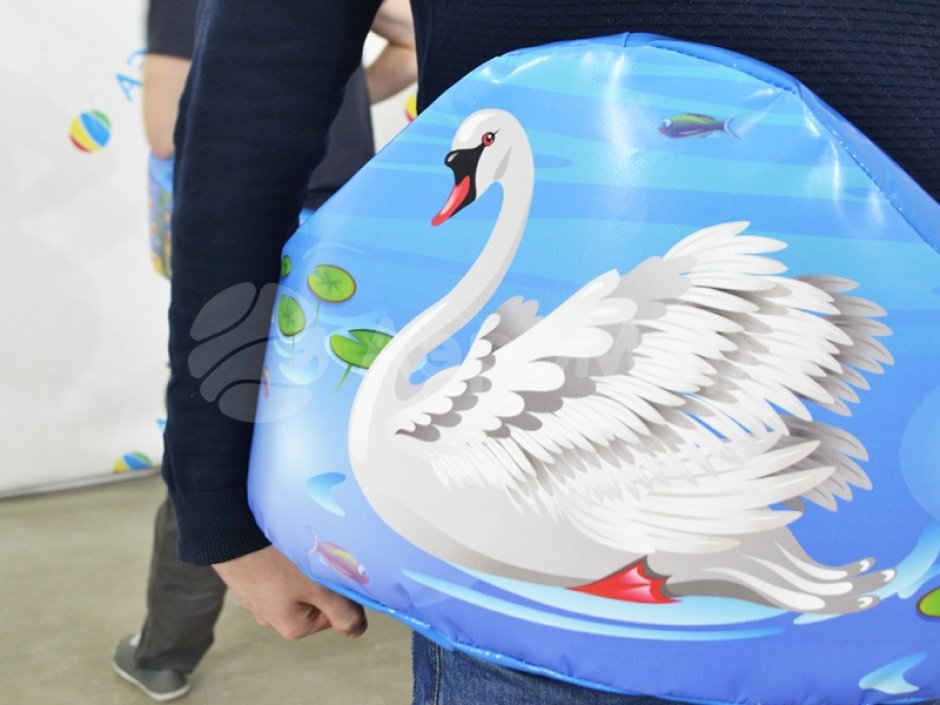 Тянучка на троих участников — игровой реквизит для состязаний и игр