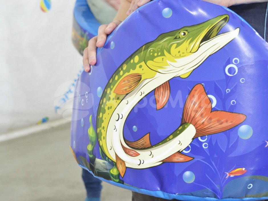 Тянучка на троих участников — игровой реквизит для состязаний и игр