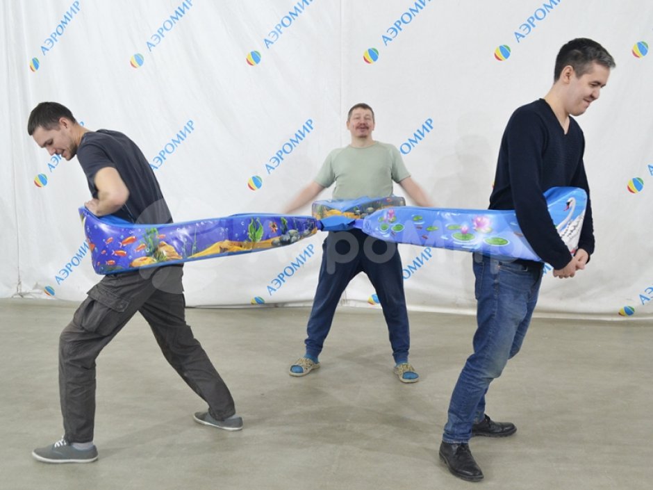 Тянучка на троих участников — игровой реквизит для состязаний и игр