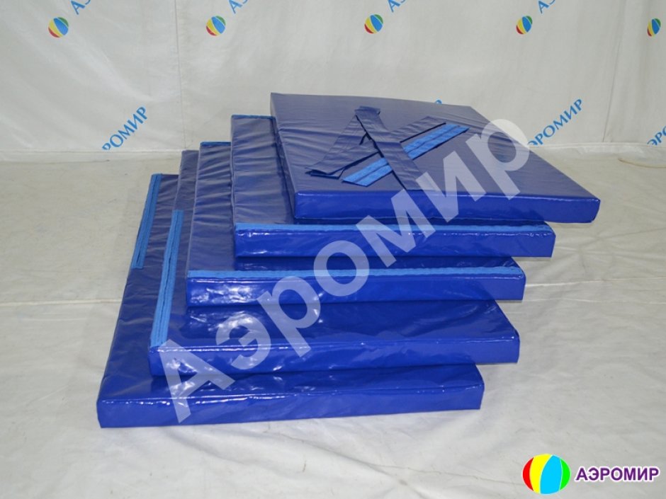 Ударопоглощающие покрытия и маты с наполнением из пенополиуретана для надувного батута для эксплуатации надувного батута