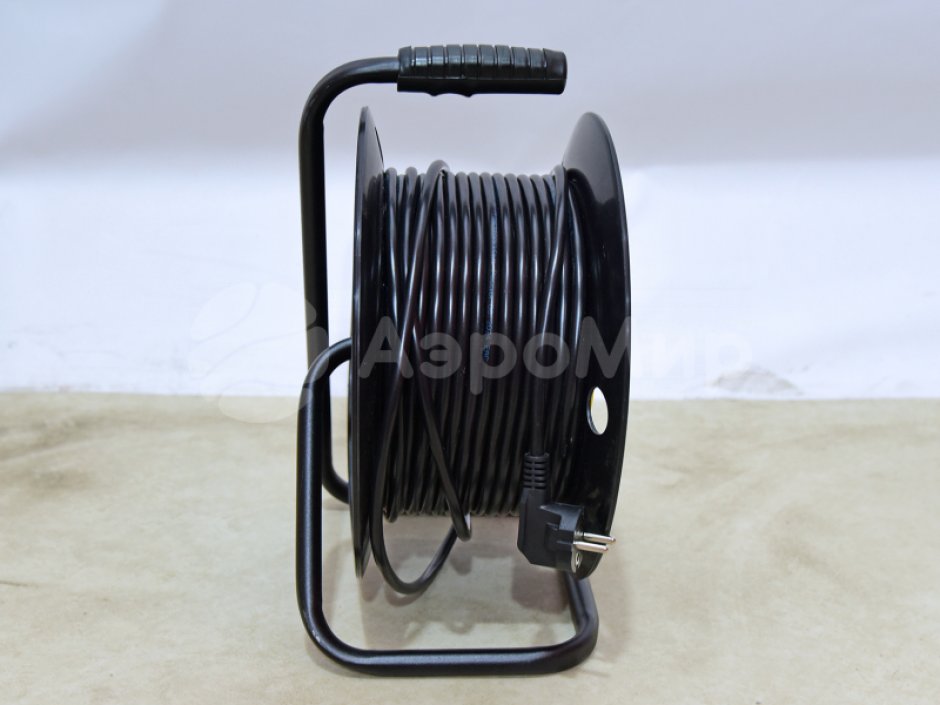 Силовой удлинитель на катушке
