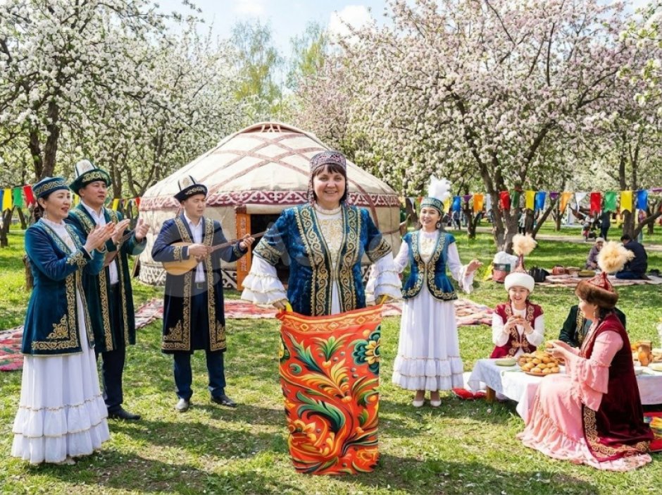 Игровой реквизит Бег в мешках — эстафета для взрослых и детей