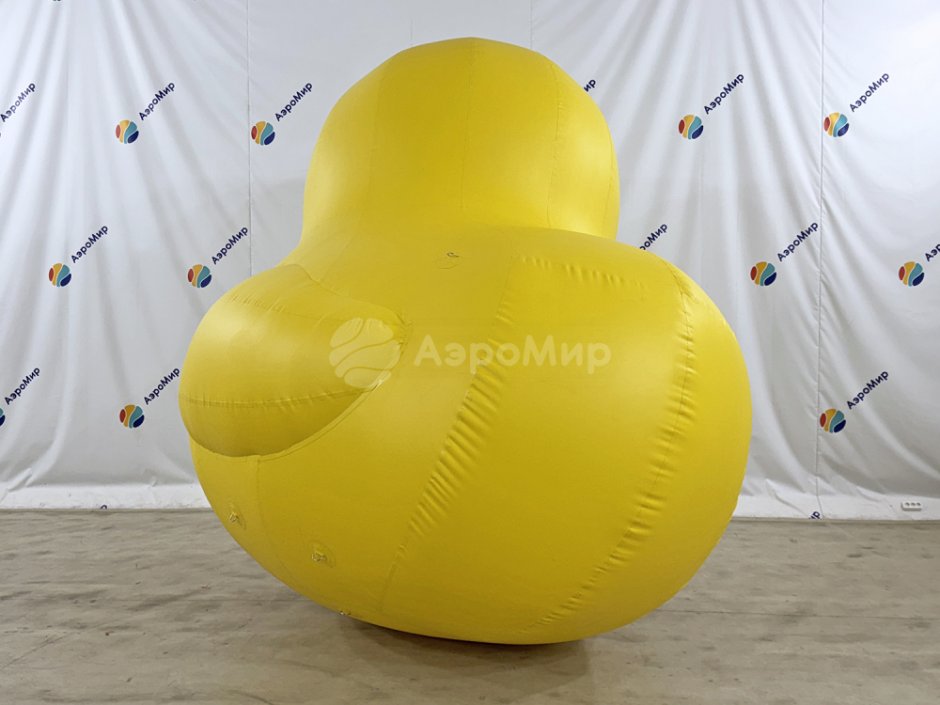 Большая надувная утка для фотозоны