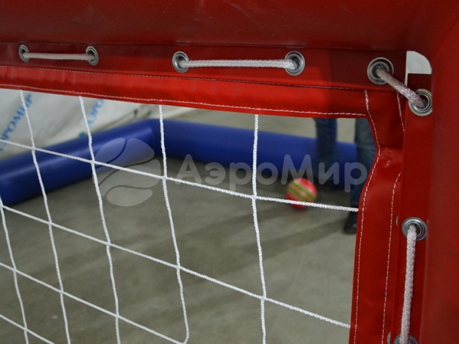 В одни ворота — командный аттракцион