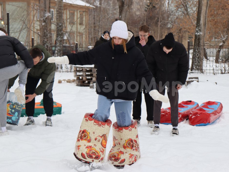 Командный игровой реквизит Гигантские валенки — для эстафет, забегов и игр